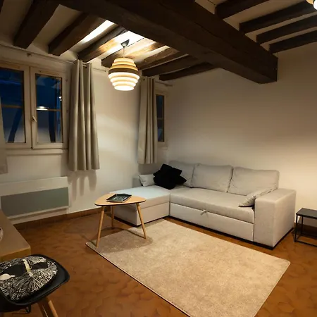 5 Personnes 50 M2 Hyper Centre רואן