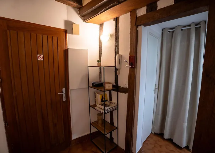 5 Personnes 50 M2 Hyper Centre *